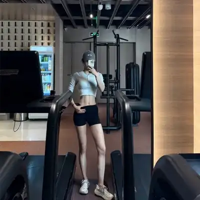 龙永玲